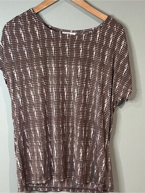 Jaclyn Smith Brown and White Patterned Short Sleeve Top